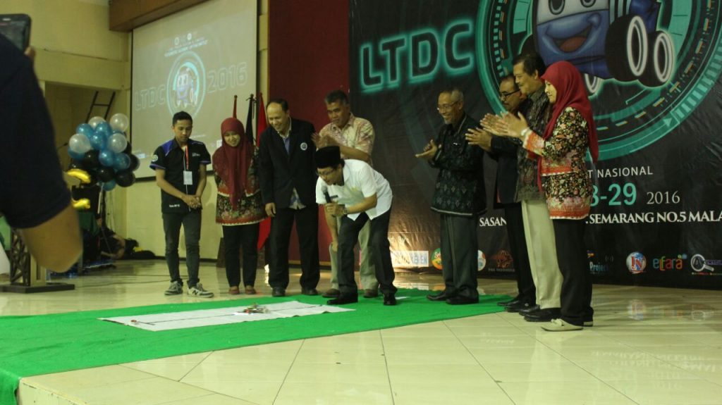 Pembukaan LTDC 2016 Secara Simbolis oleh Bapak Wakil Walikota Malang