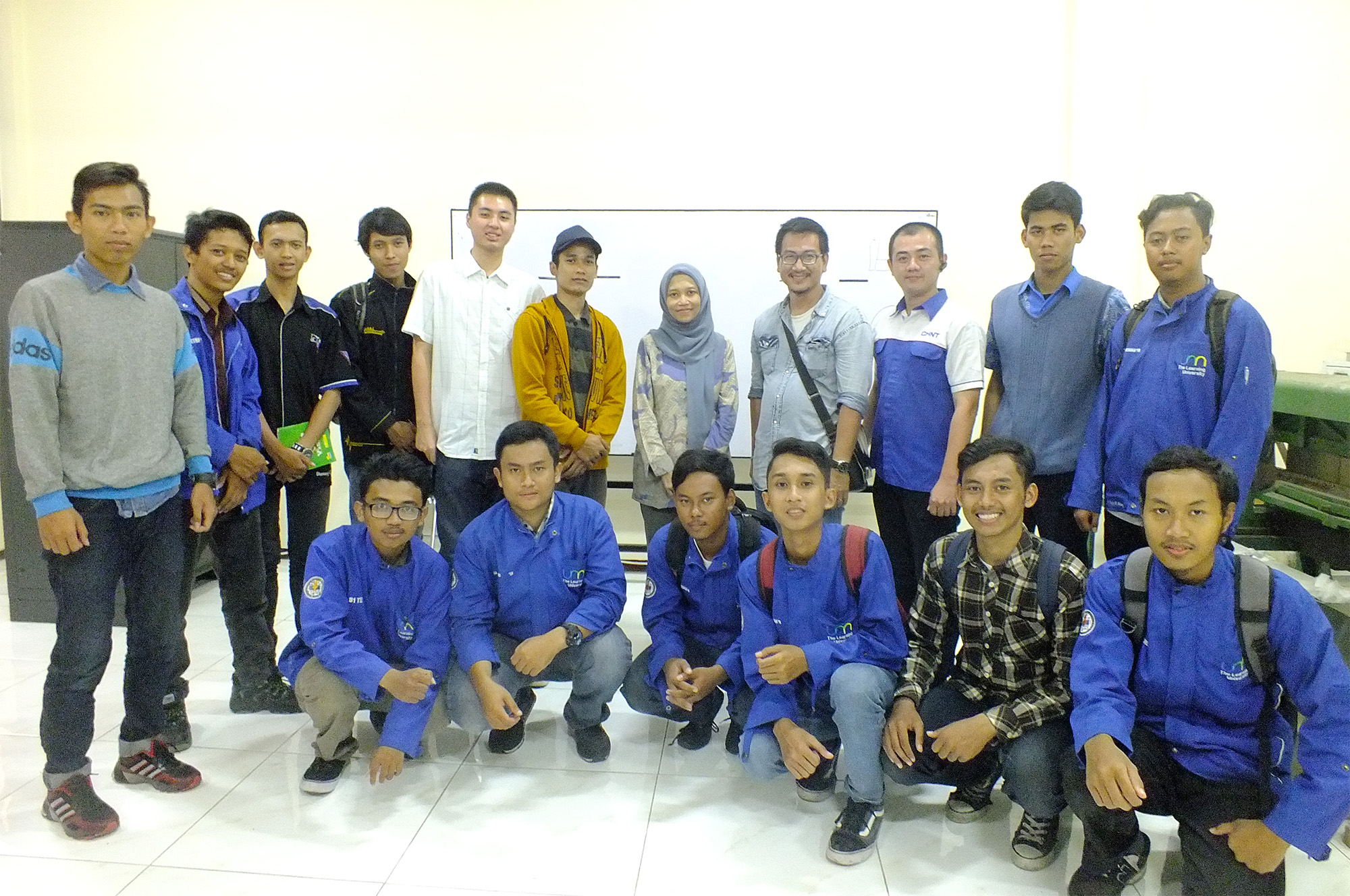 Kerjasama Departemen Teknik Elektro UM dengan PT. Chint Indonesia dalam Kegiatan Instalasi dan Training Panel Surya