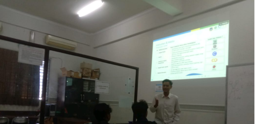 Inovasi Robotika melalui Co-Teaching UM dan Institut Asia: Mahasiswa Pelajari Navigasi Robot dengan Algoritma RRT