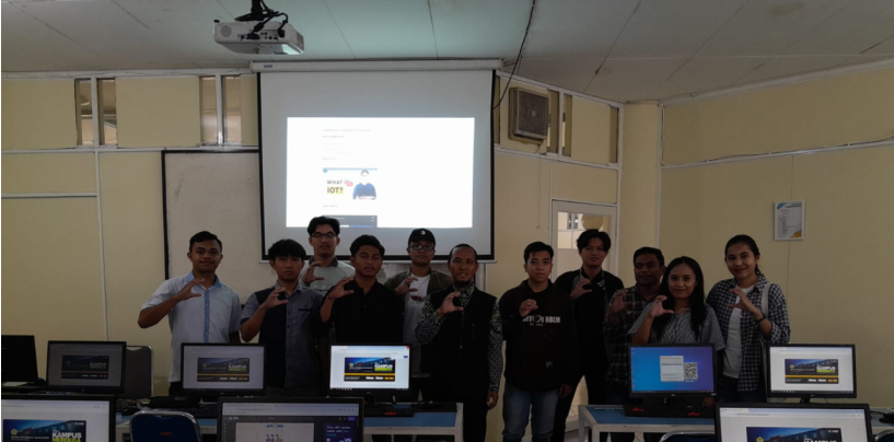 Kolaborasi Akademik, Dosen DTEI UM Laksanakan Co-Teaching Internet of Things di Universitas Merdeka Malang